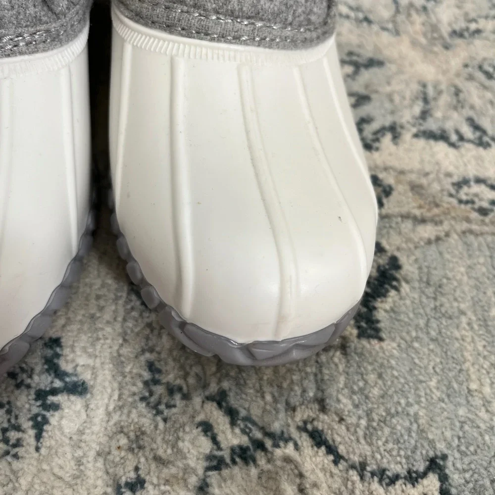 Nautica Wooley Womens Quilted Duck‎ Boots White Grey Size 7 Duck Boots